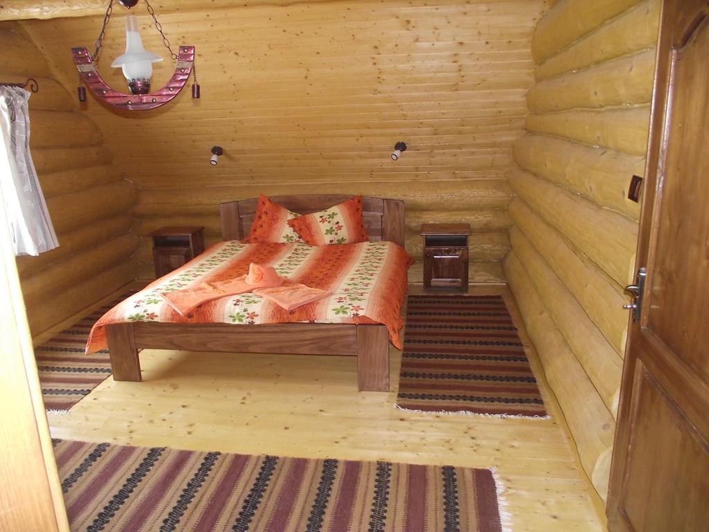Cabana Piatra Runcului Vatra Moldoviţei Quarto foto